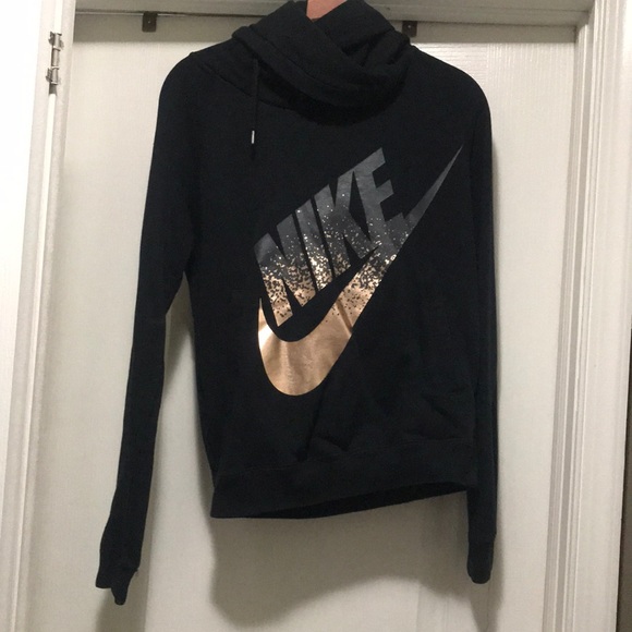 Nike Tops - ⬆️Nike funnel hoodie
